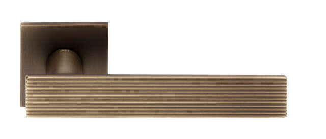 DND Anik Line 02 door handle