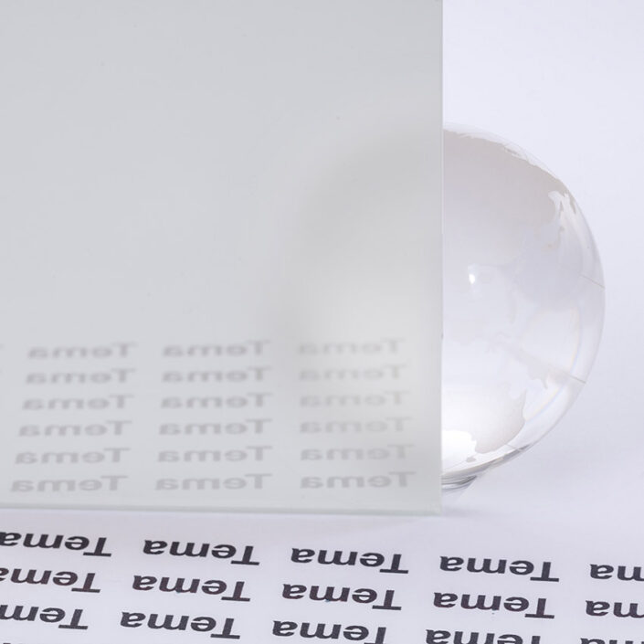 Extra-clear Reflective Satin glass