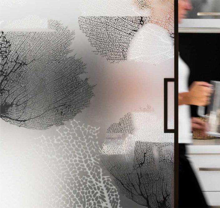 Coralline by Kiki van Eijk satin decoration