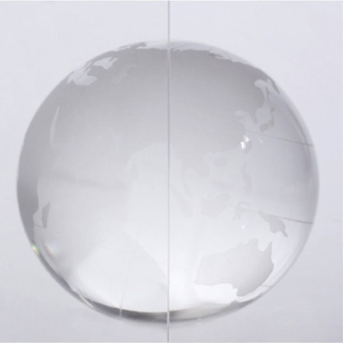 Transparent Extra-clear shiny glass