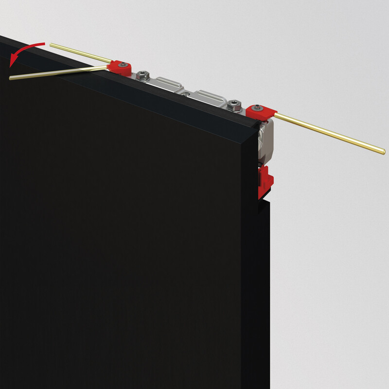 Anti-unhooking system, tool-free release