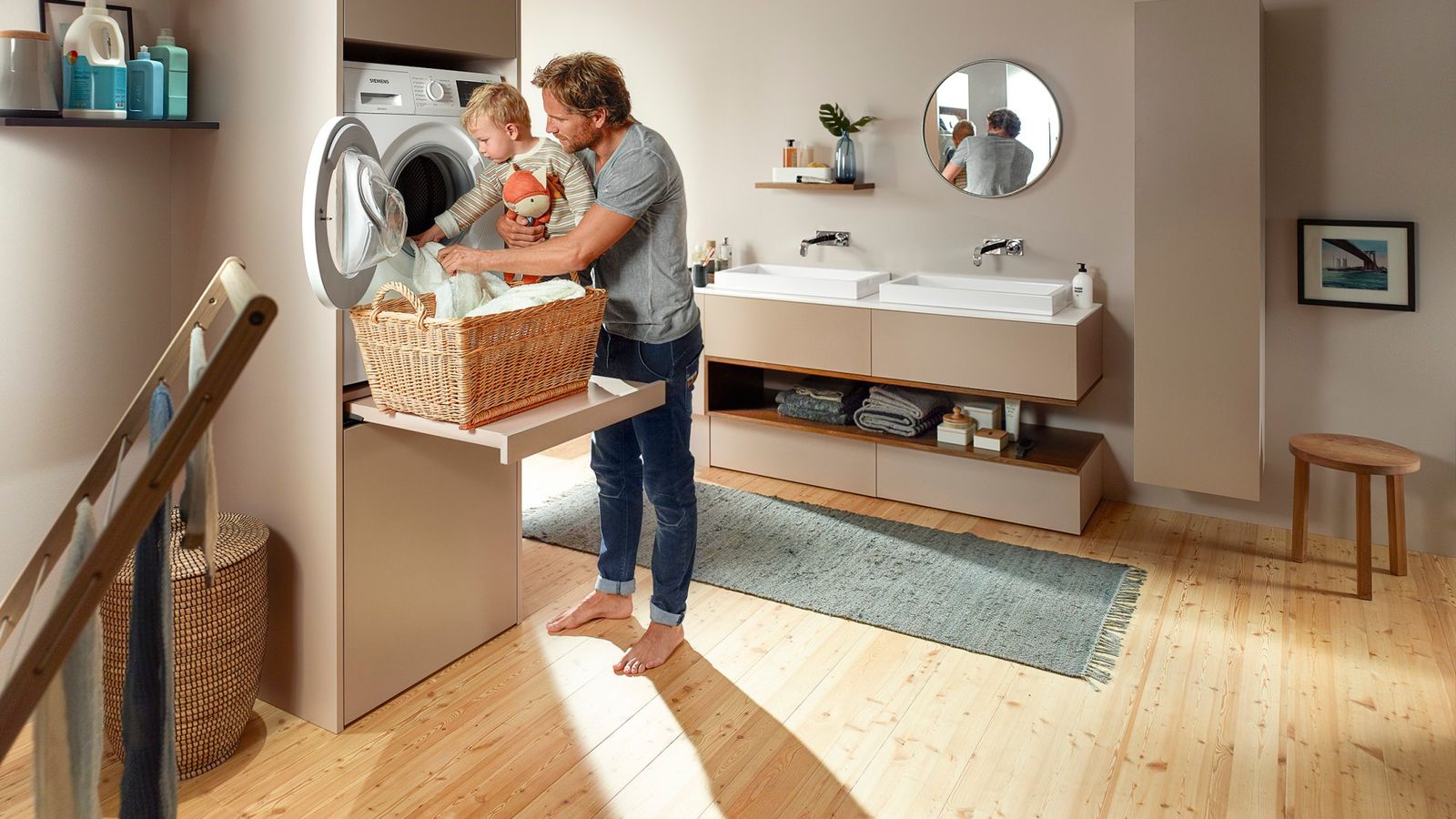 Pull-out shelf lock — catalog photo