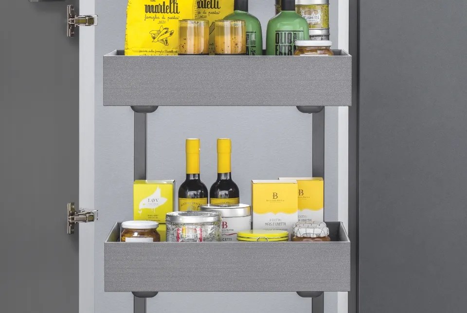 Urban Maxi larder — catalog photo