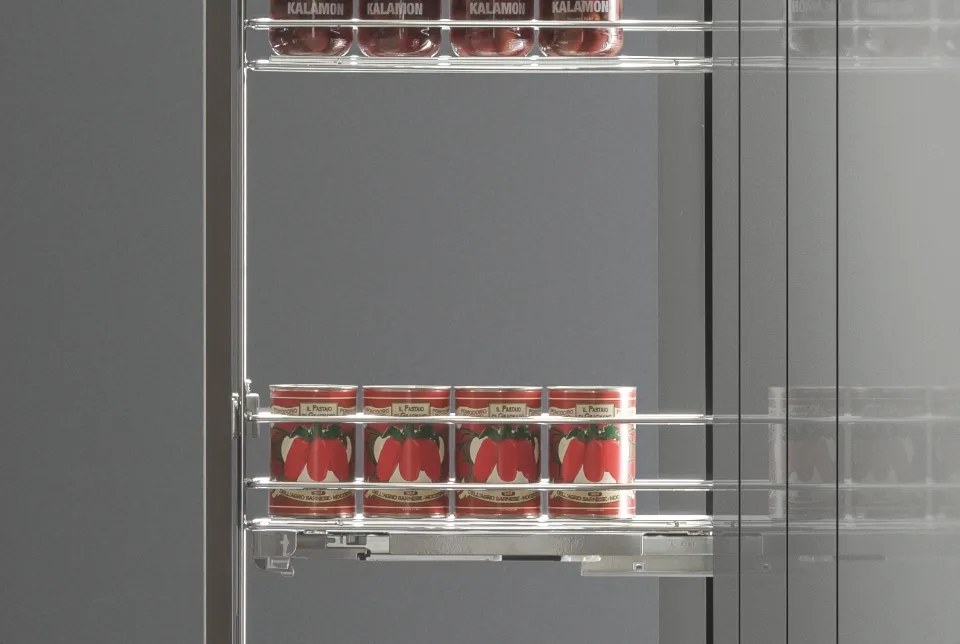 Wire pull-out larder — catalog photo