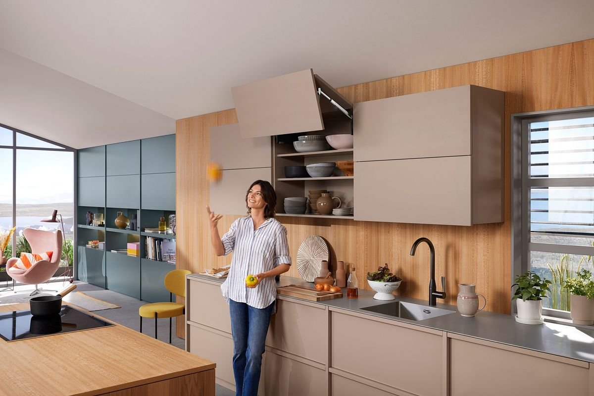 AVENTOS HF top — catalog photo