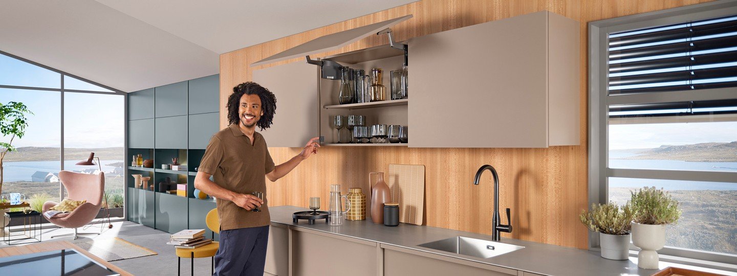 AVENTOS HS top