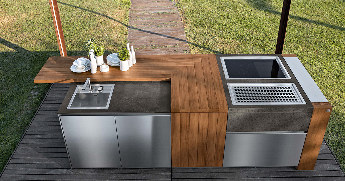 Outdoor kitchen lifestyle
