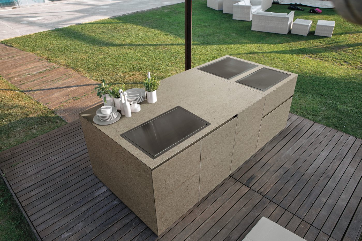Outdoor kitchen